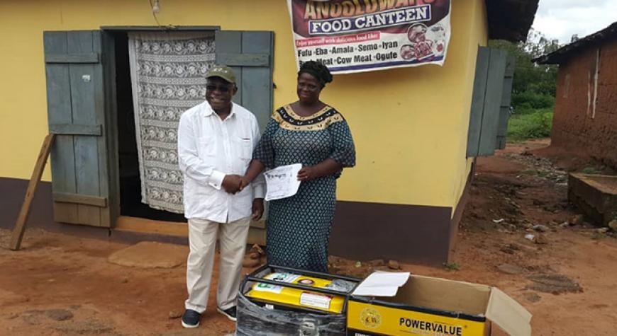 Ms Salimot Jayeola and Dr Nwanze-Beneficiary in Joga Orile